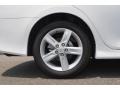 Super White - Camry SE Photo No. 9