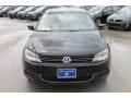 Black - Jetta SE Sedan Photo No. 2