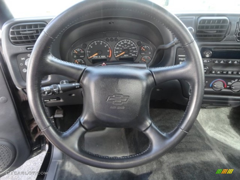 2003 S10 LS Regular Cab - Black Onyx / Graphite photo #5