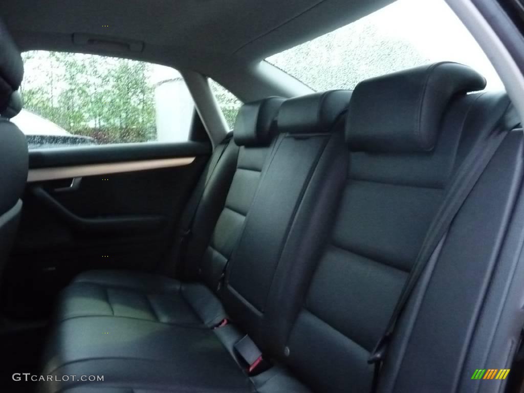 2007 A4 2.0T quattro Sedan - Brilliant Black / Ebony photo #25