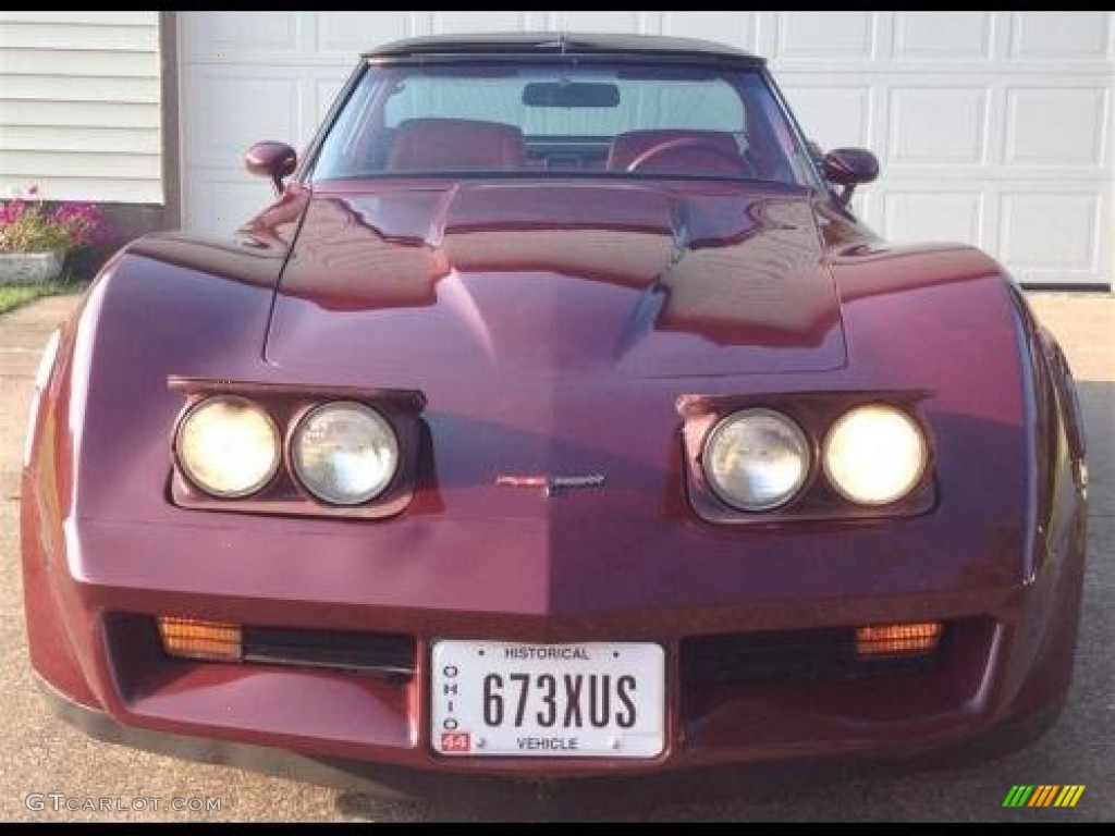 1981 Corvette Coupe - Maroon Metallic / Dark Red photo #2