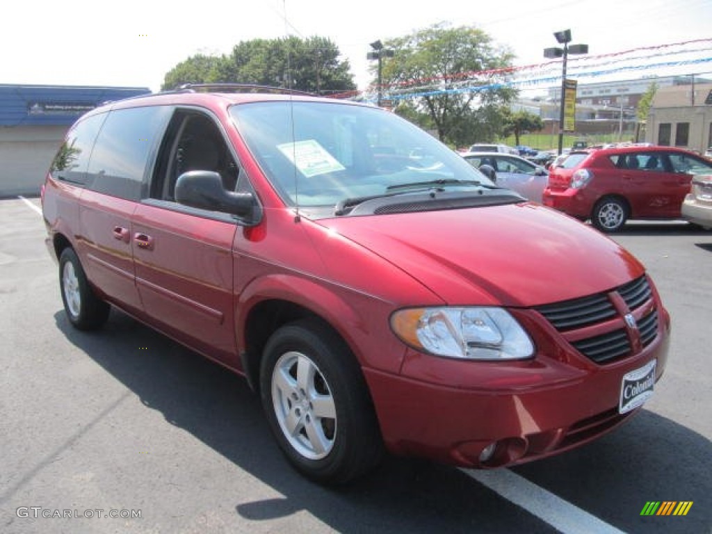 Inferno Red Crystal Pearl 2007 Dodge Grand Caravan SXT Exterior Photo #84993965