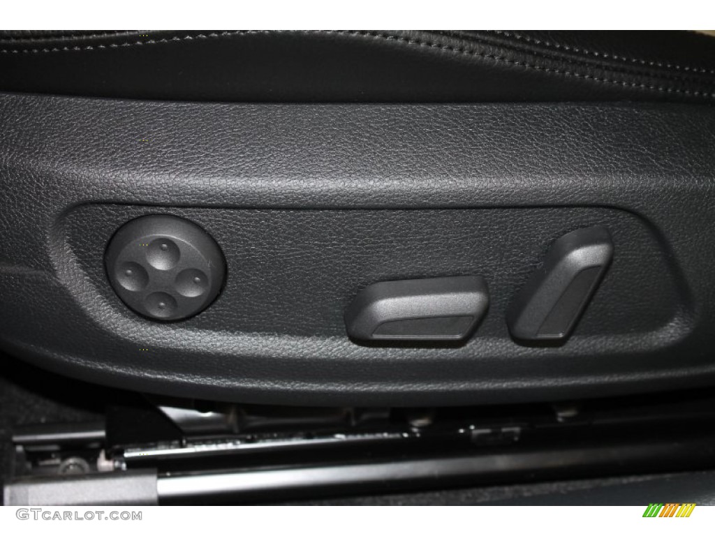 2014 Volkswagen CC Sport Controls Photo #84994248