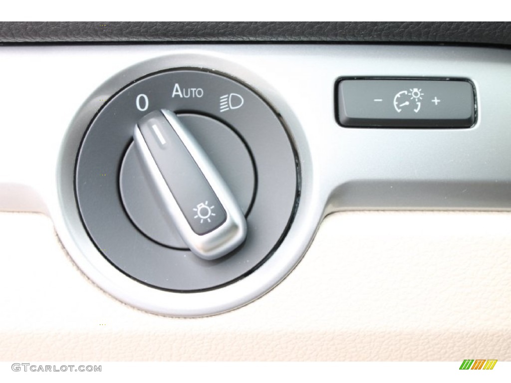 2014 Volkswagen Passat 2.5L Wolfsburg Edition Controls Photos