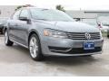 2014 Platinum Gray Metallic Volkswagen Passat 2.5L SE  photo #1