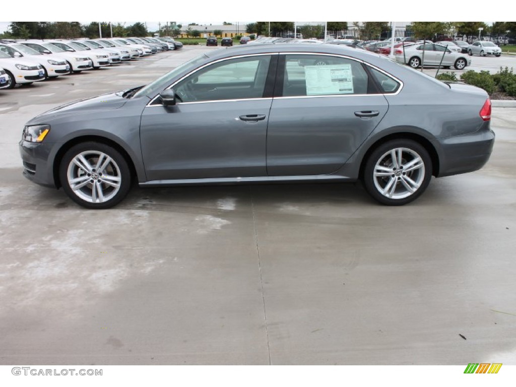 2014 Passat 2.5L SE - Platinum Gray Metallic / Titan Black photo #5