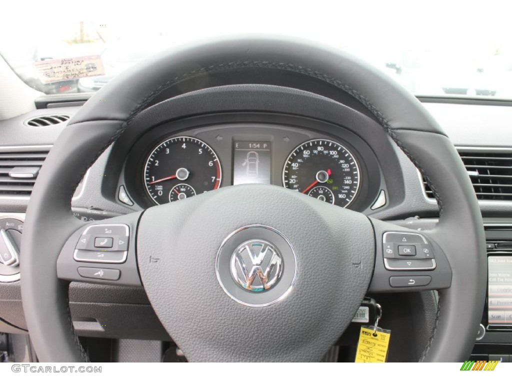 2014 Volkswagen Passat 2.5L SE Titan Black Steering Wheel Photo #84996890