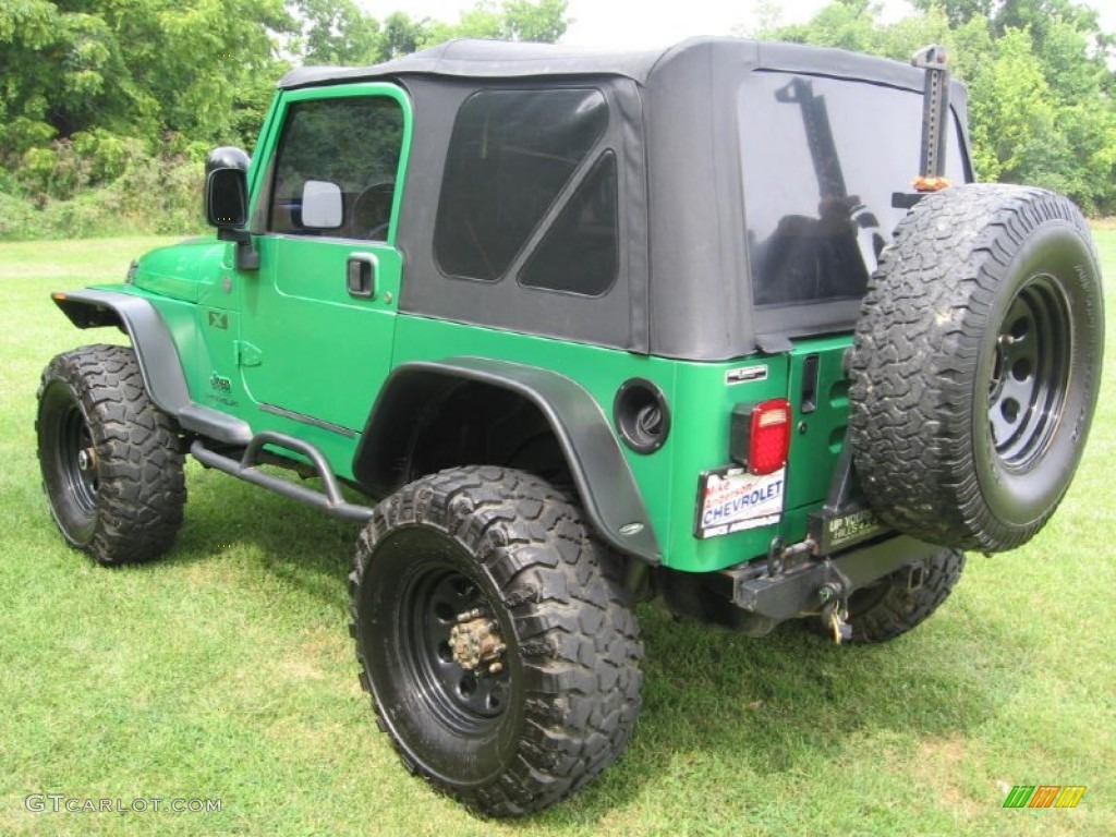2004 Wrangler X 4x4 - Electric Lime Green Pearl / Dark Slate Gray photo #5