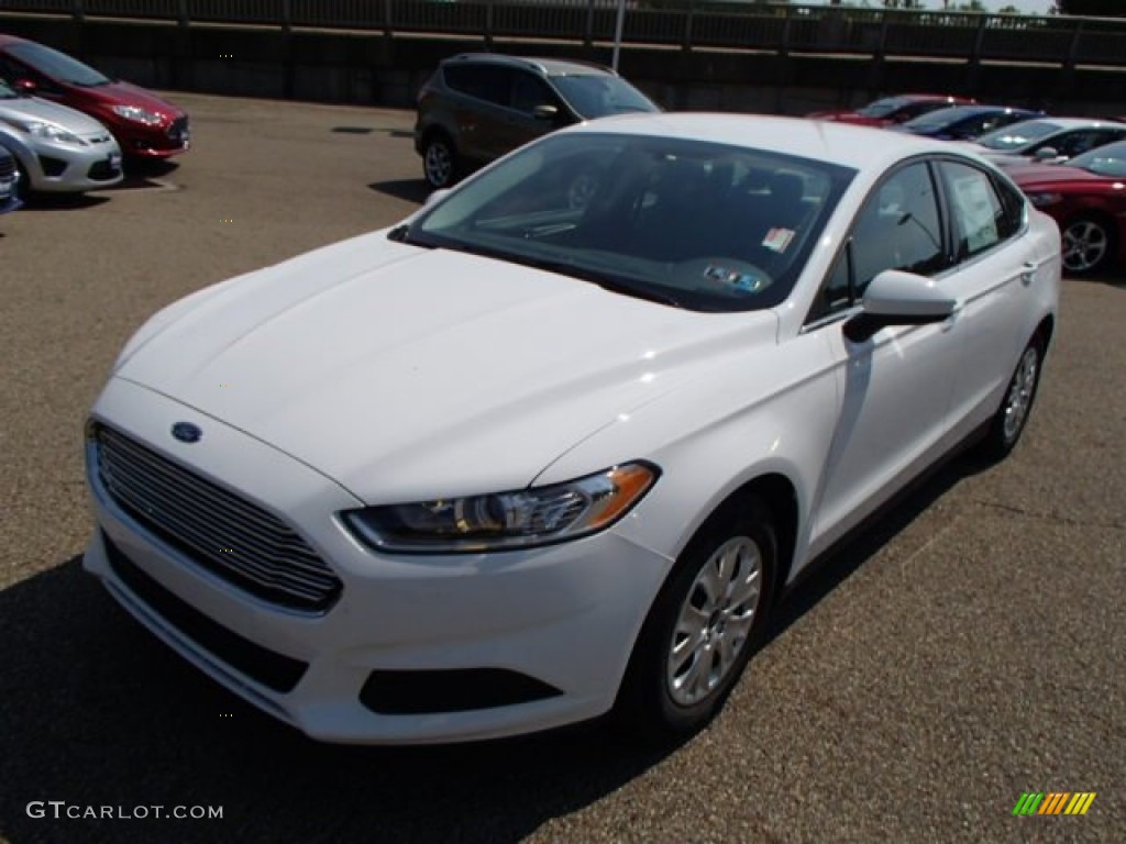 2013 Fusion S - Oxford White / Earth Gray photo #4