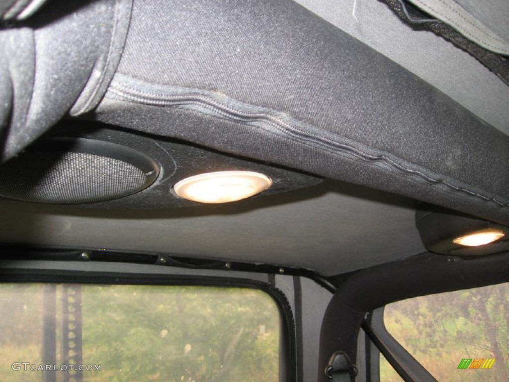 2004 Wrangler X 4x4 - Electric Lime Green Pearl / Dark Slate Gray photo #15