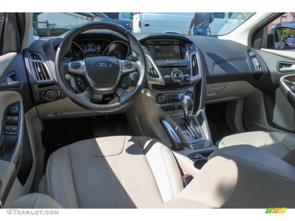 2012 Focus SEL Sedan - Sterling Grey Metallic / Stone photo #18