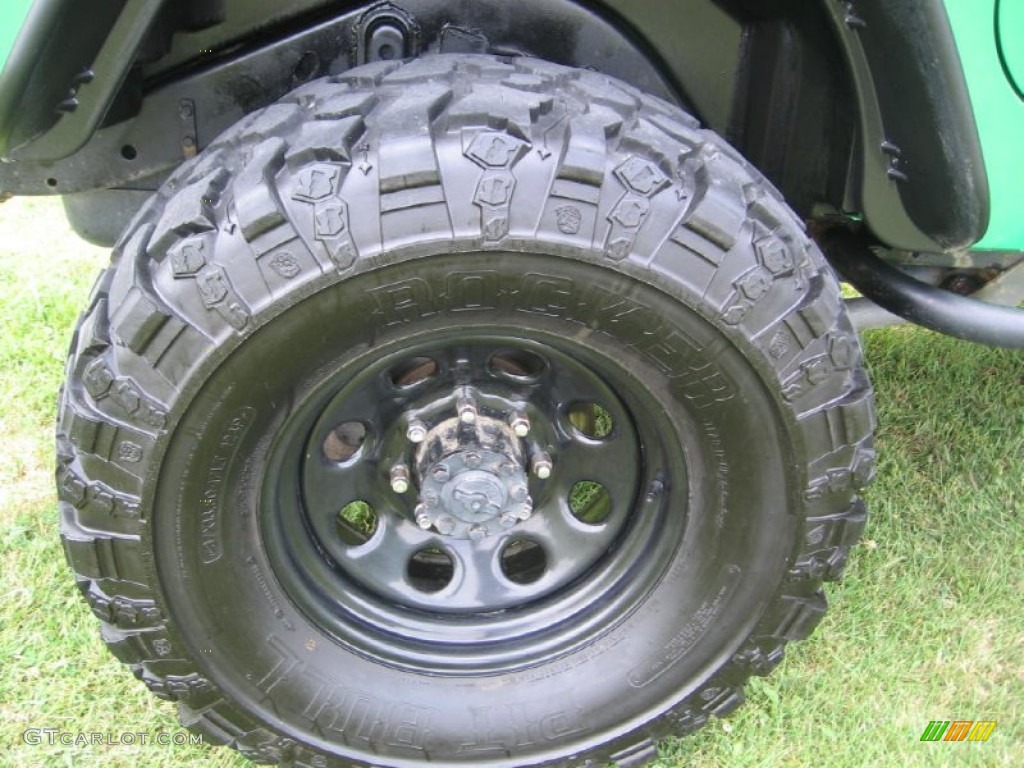 2004 Wrangler X 4x4 - Electric Lime Green Pearl / Dark Slate Gray photo #22