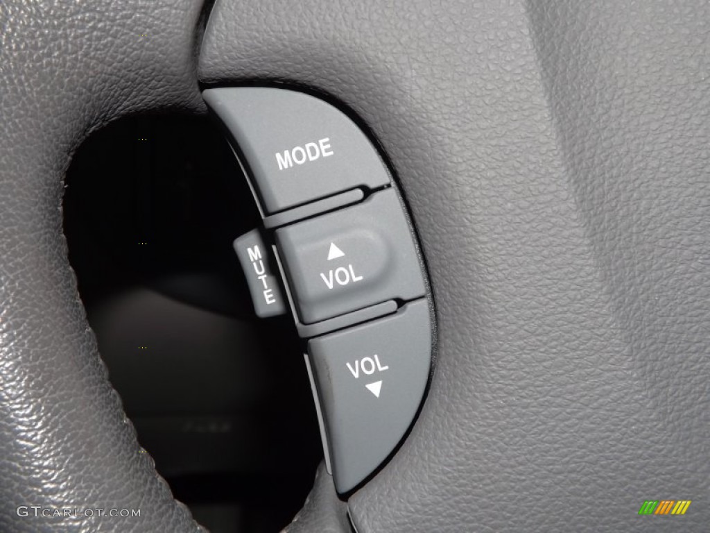 2010 Kia Sedona EX Controls Photo #84999959