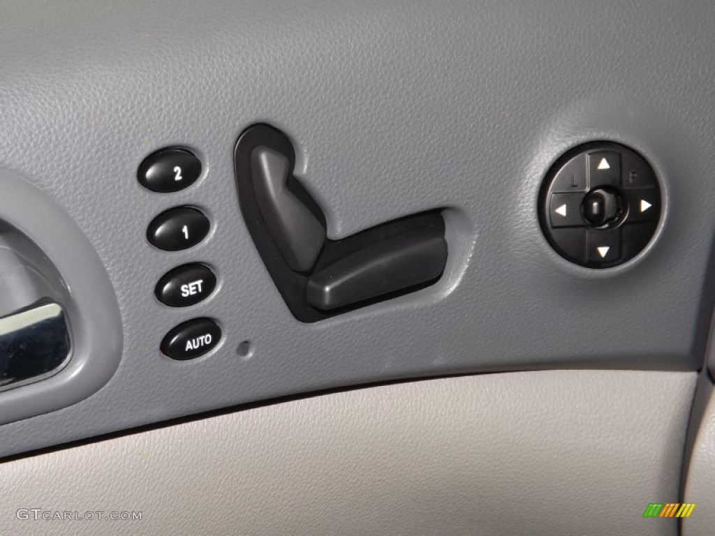 2010 Kia Sedona EX Controls Photo #85000025