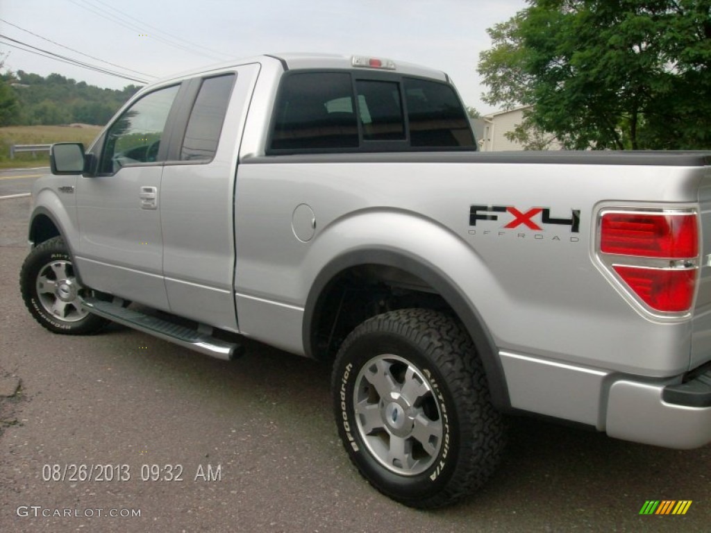 2010 F150 FX4 SuperCab 4x4 - Ingot Silver Metallic / Black photo #5