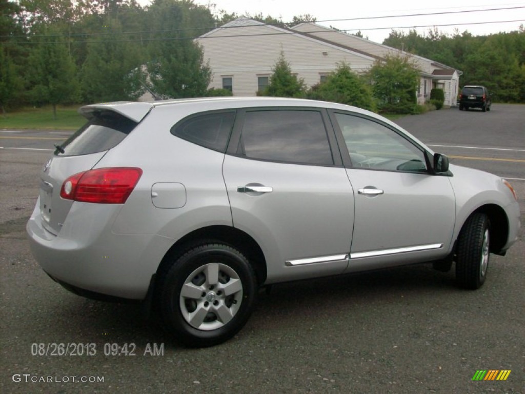 2011 Rogue S AWD - Silver Ice Metallic / Black photo #4