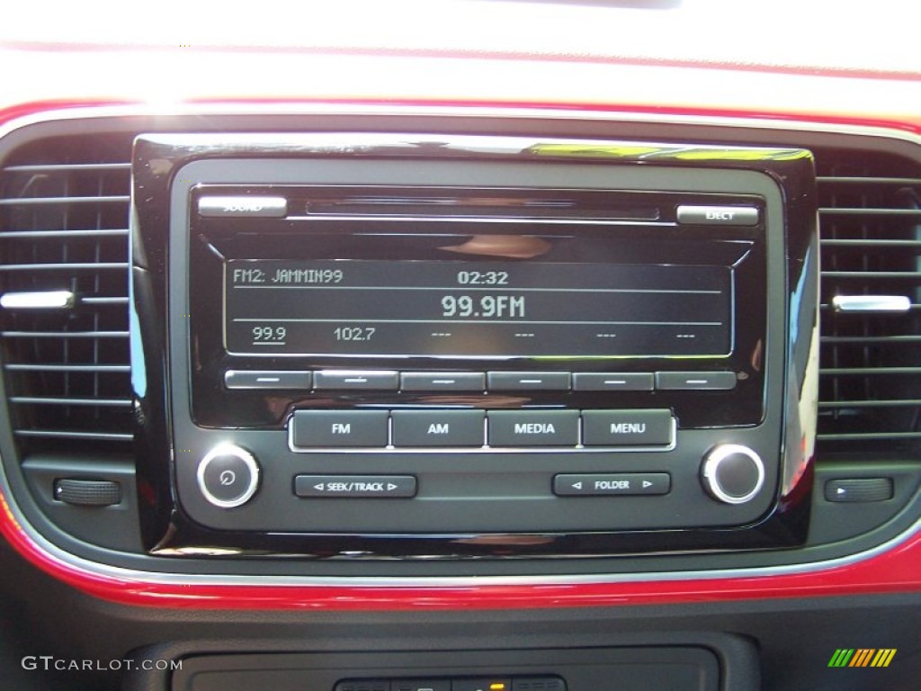 2012 Volkswagen Beetle 2.5L Audio System Photos