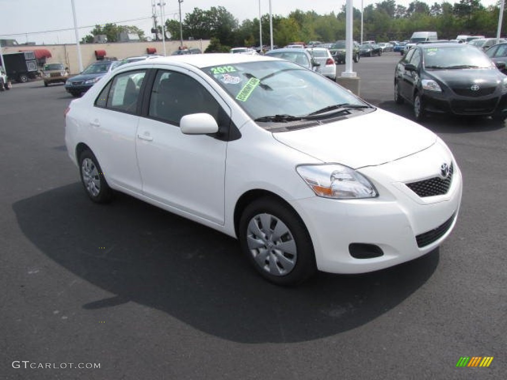 2012 Yaris Sedan - Super White / Ash Gray photo #3