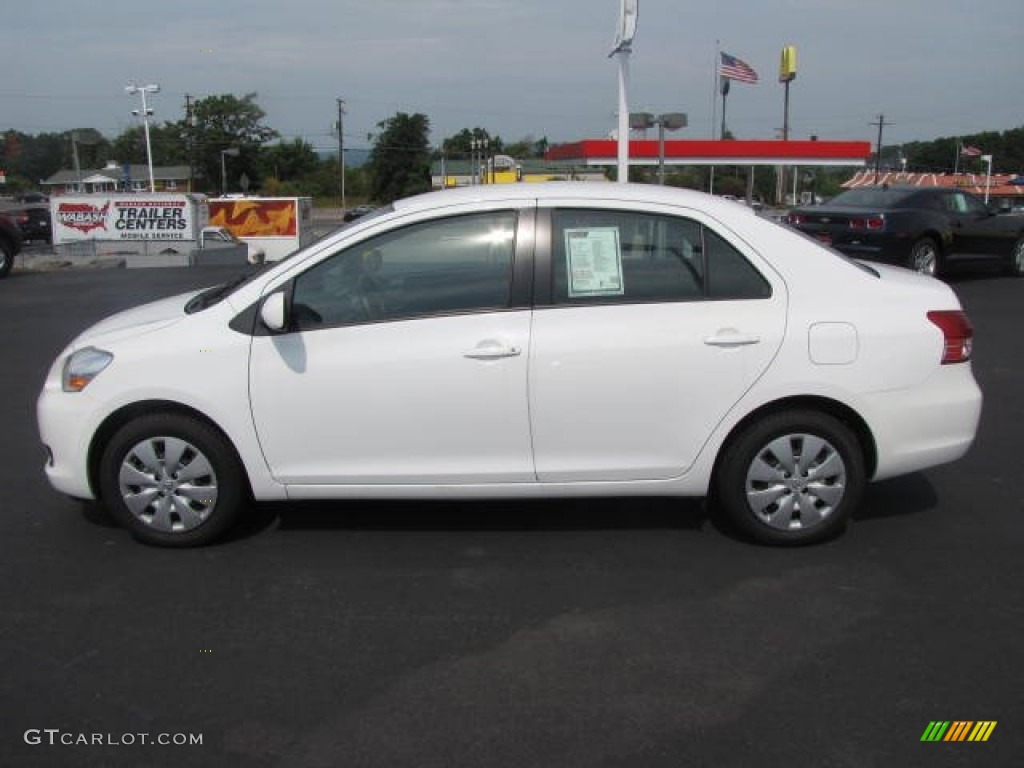 2012 Yaris Sedan - Super White / Ash Gray photo #8