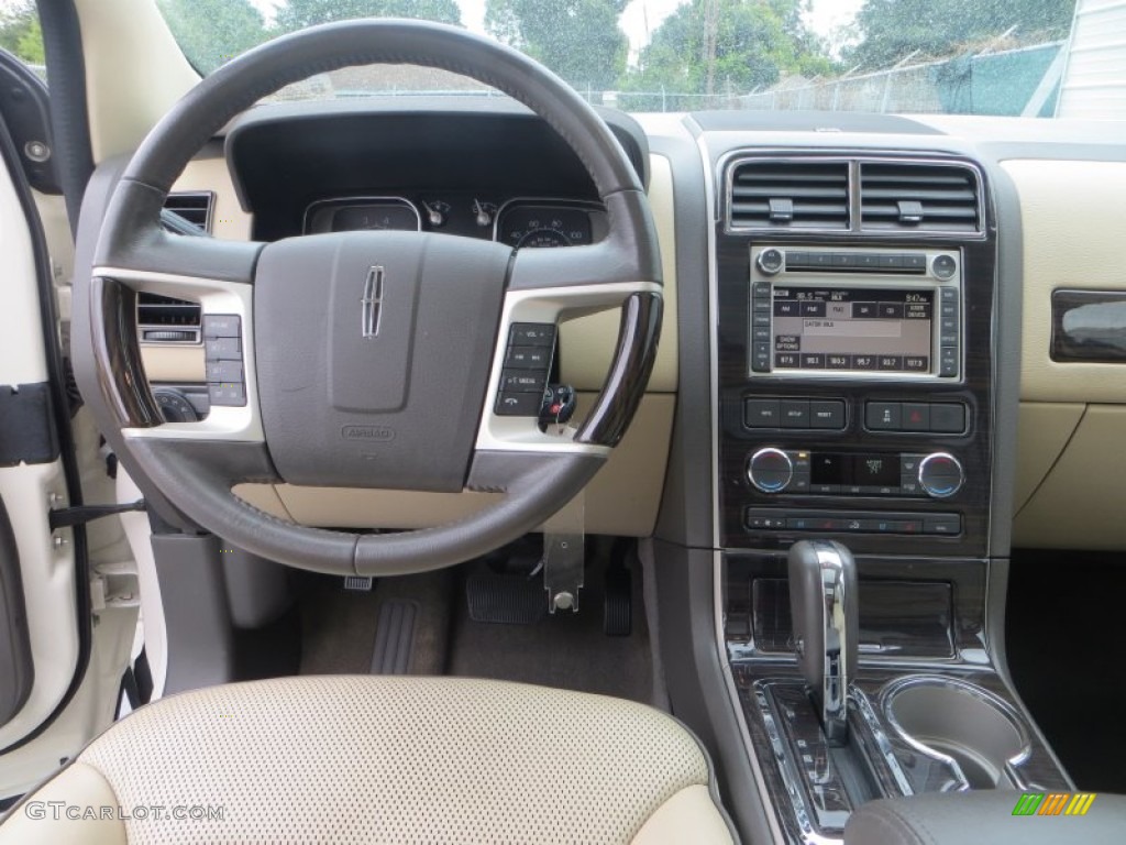 2008 Lincoln MKX Standard MKX Model Dashboard Photos