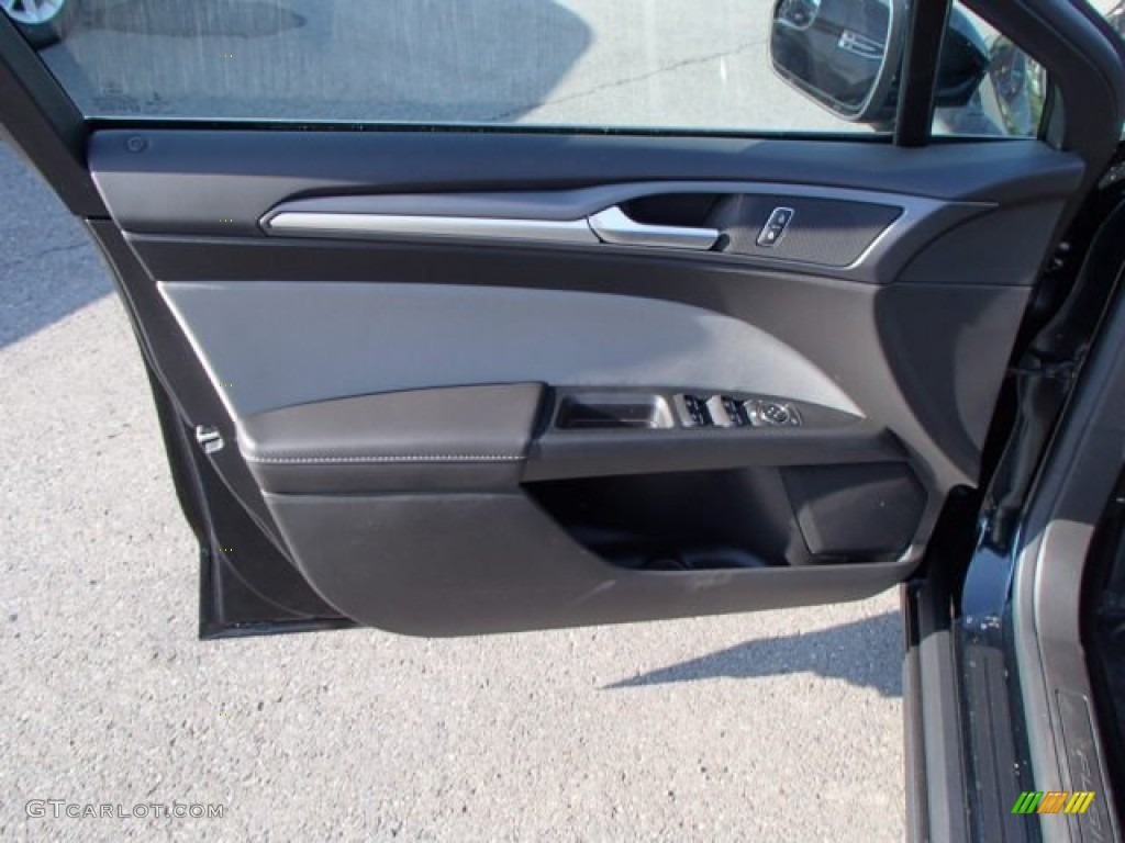 2014 Ford Fusion S Door Panel Photos