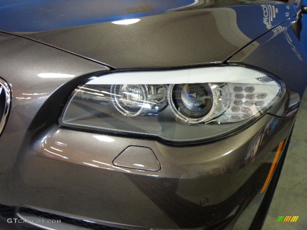 2013 5 Series 528i xDrive Sedan - Mojave Metallic / Black photo #4