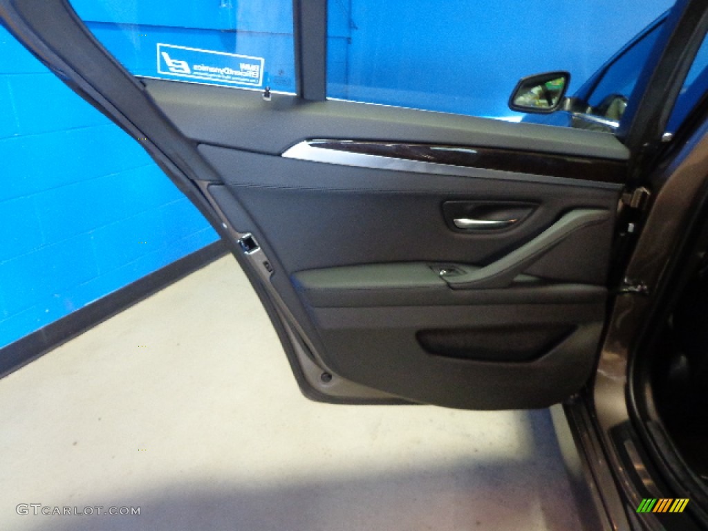 2013 5 Series 528i xDrive Sedan - Mojave Metallic / Black photo #11