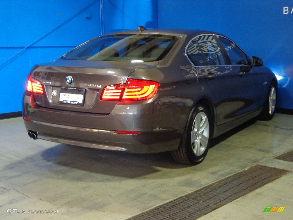 2013 5 Series 528i xDrive Sedan - Mojave Metallic / Black photo #17