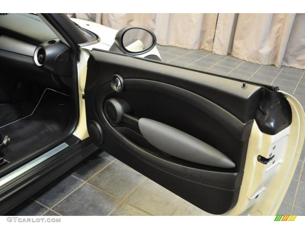 2010 Cooper Hardtop - Pepper White / Grey/Carbon Black photo #9
