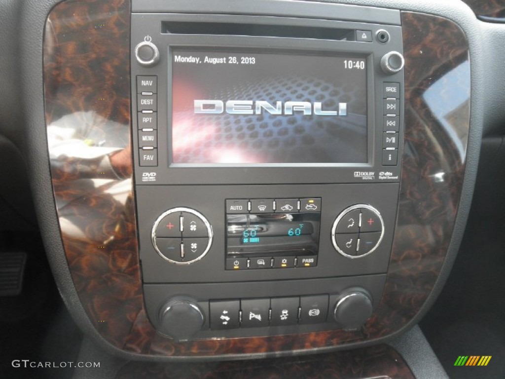 2014 GMC Sierra 3500HD Denali Crew Cab 4x4 Controls Photo #85016009