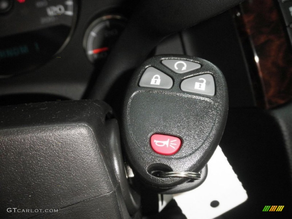 2014 GMC Sierra 3500HD Denali Crew Cab 4x4 Keys Photos