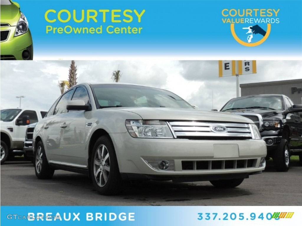 2008 Taurus SEL - Dune Pearl Metallic / Camel photo #1