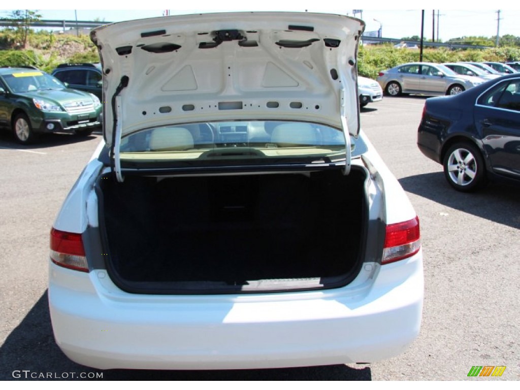2003 Accord LX Sedan - Taffeta White / Ivory photo #8