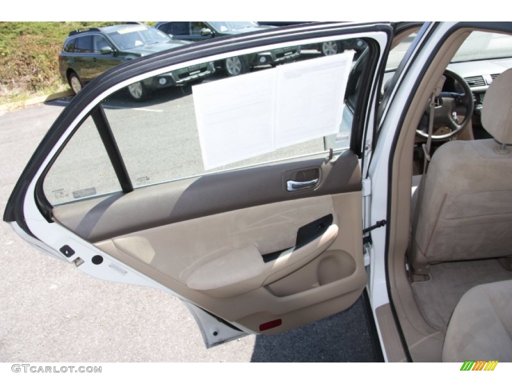 2003 Accord LX Sedan - Taffeta White / Ivory photo #18