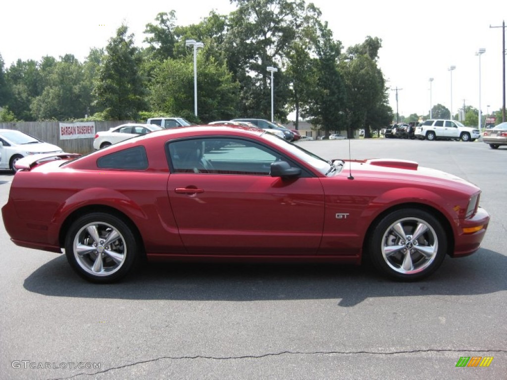 2008 Mustang GT Premium Coupe - Dark Candy Apple Red / Dark Charcoal photo #4