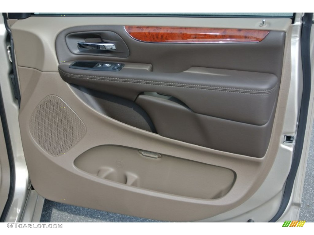 2014 Chrysler Town & Country Limited Dark Frost Beige/Medium Frost Beige Door Panel Photo #85030263