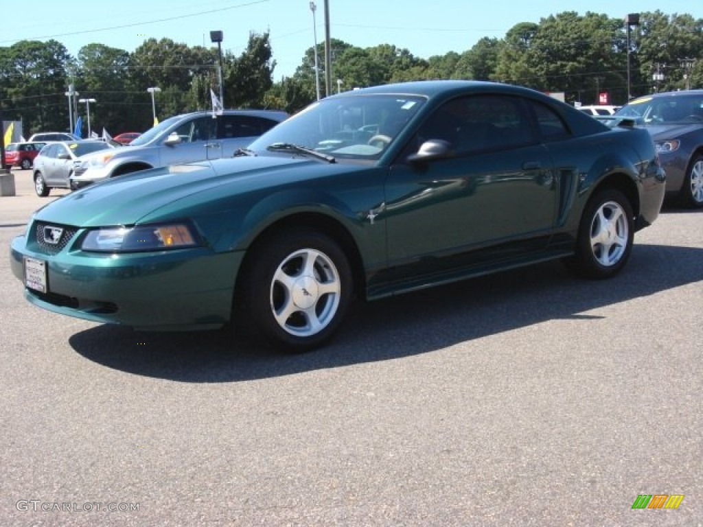 2001 Mustang V6 Coupe - Tropic Green metallic / Medium Parchment photo #2