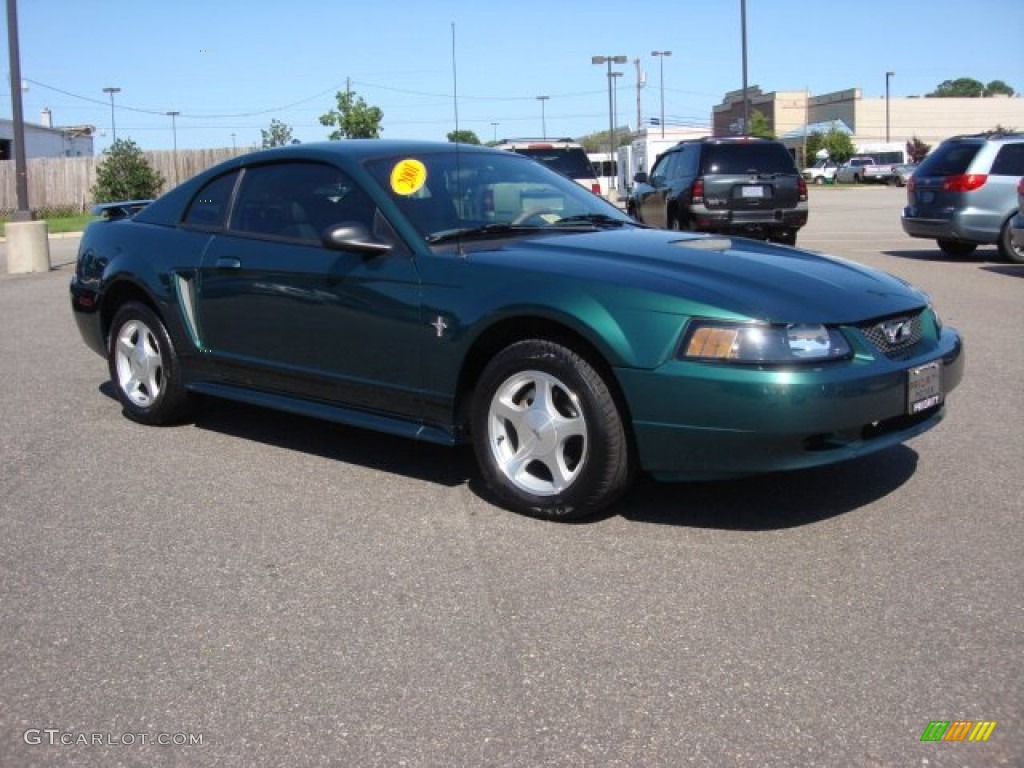 2001 Mustang V6 Coupe - Tropic Green metallic / Medium Parchment photo #7