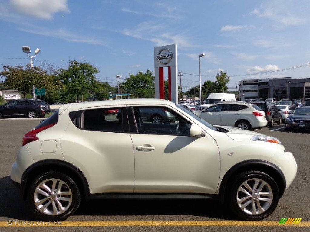 White Pearl 2011 Nissan Juke S AWD Exterior Photo #85031962