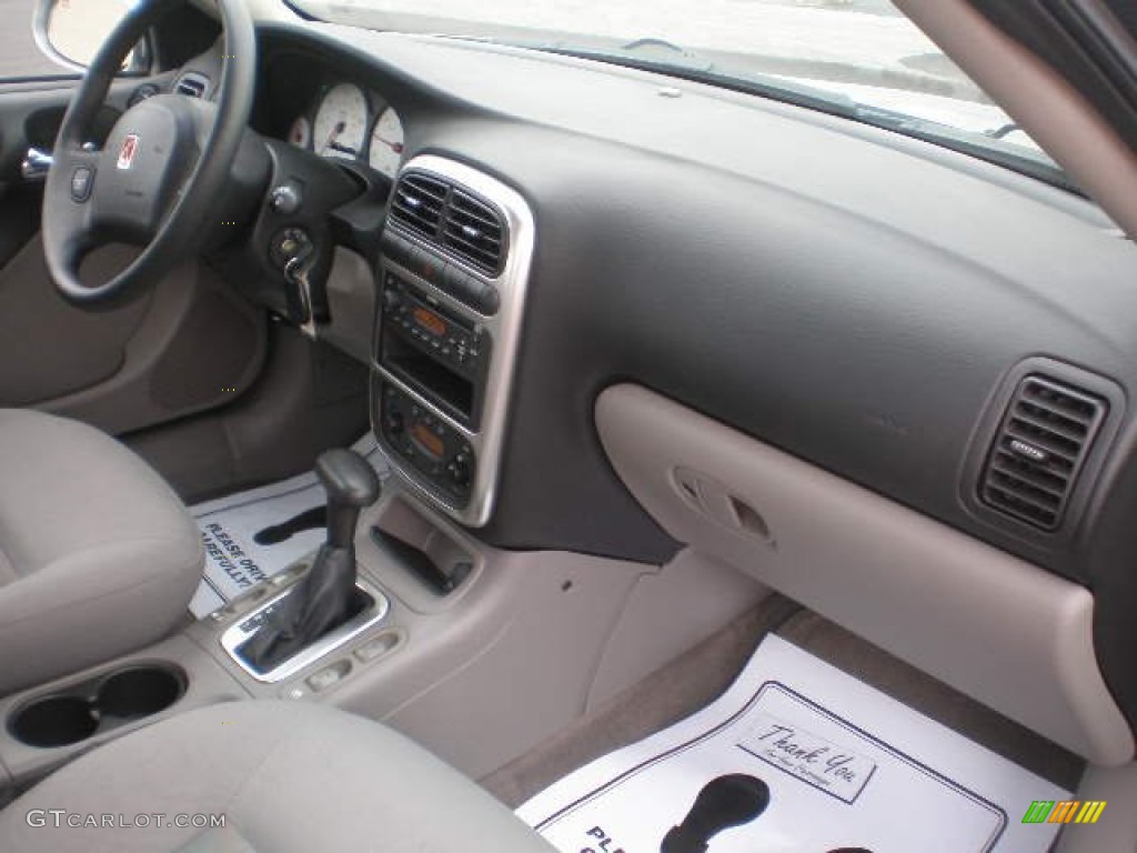 2003 Saturn L Series LW200 Wagon Gray Dashboard Photo #85034716