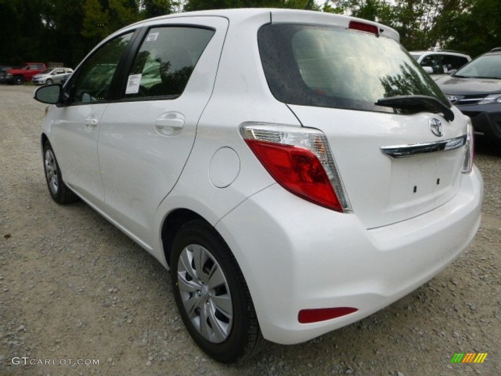 Super White 2014 Toyota Yaris LE 5 Door Exterior Photo #85036180