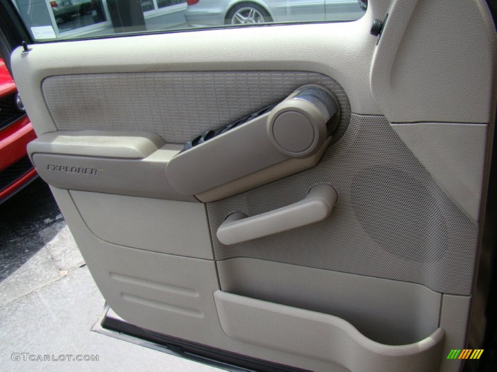 2007 Explorer Sport Trac XLT - Dark Stone Metallic / Light Stone photo #15