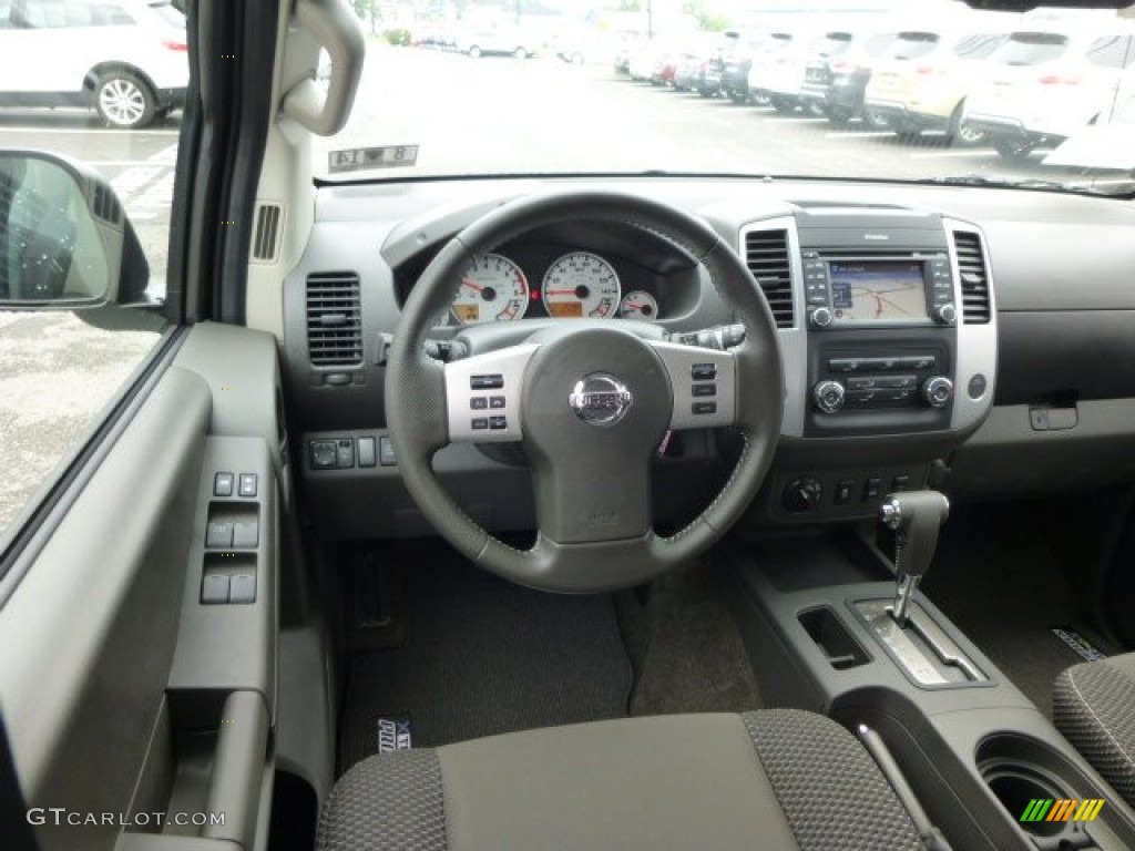 2013 Nissan Xterra Pro-4X 4x4 Dashboard Photos