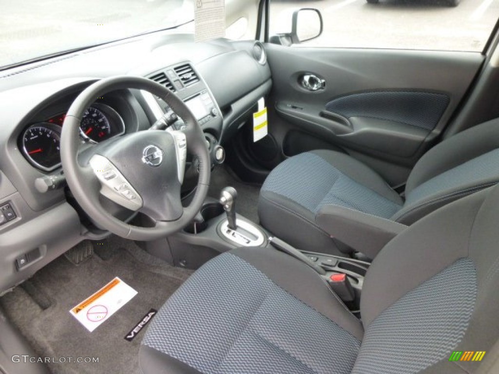 Charcoal Interior 2014 Nissan Versa Note SV Photo #85039942