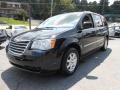 2009 Brilliant Black Crystal Pearl Chrysler Town & Country Touring  photo #3