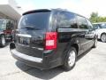 2009 Brilliant Black Crystal Pearl Chrysler Town & Country Touring  photo #7