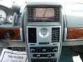 2009 Brilliant Black Crystal Pearl Chrysler Town & Country Touring  photo #23