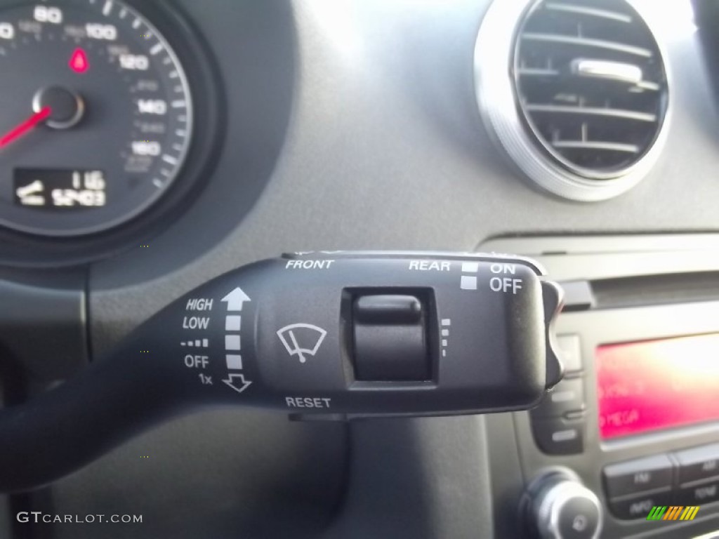 2011 Audi A3 2.0 TFSI Controls Photo #85044979