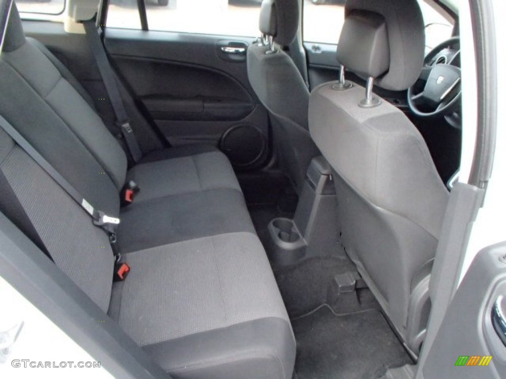 2011 Caliber Mainstreet - Bright White / Dark Slate Gray photo #15