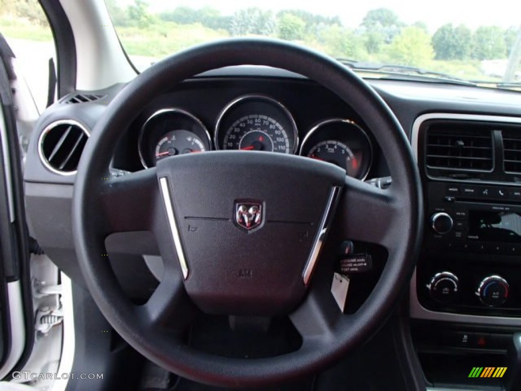 2011 Caliber Mainstreet - Bright White / Dark Slate Gray photo #21